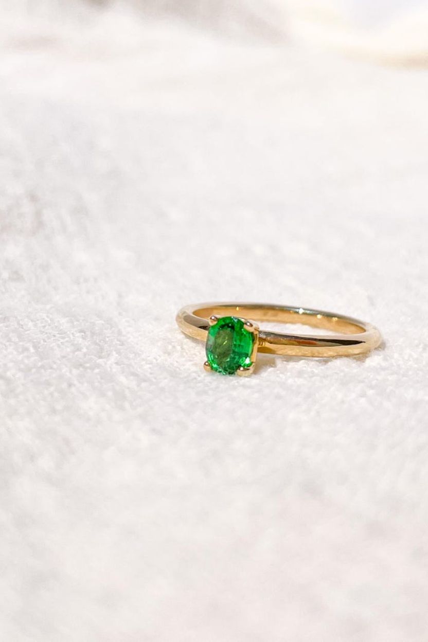 Oval cut Tsavorite Garnet Ring Solid 14K Yellow Gold