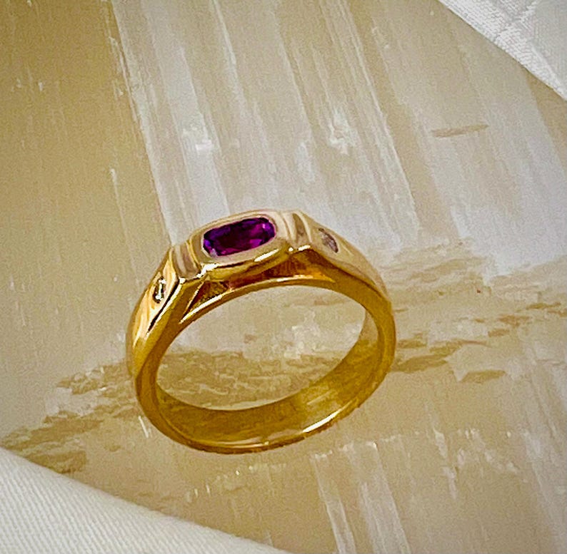 14 Karat yellow gold Ring